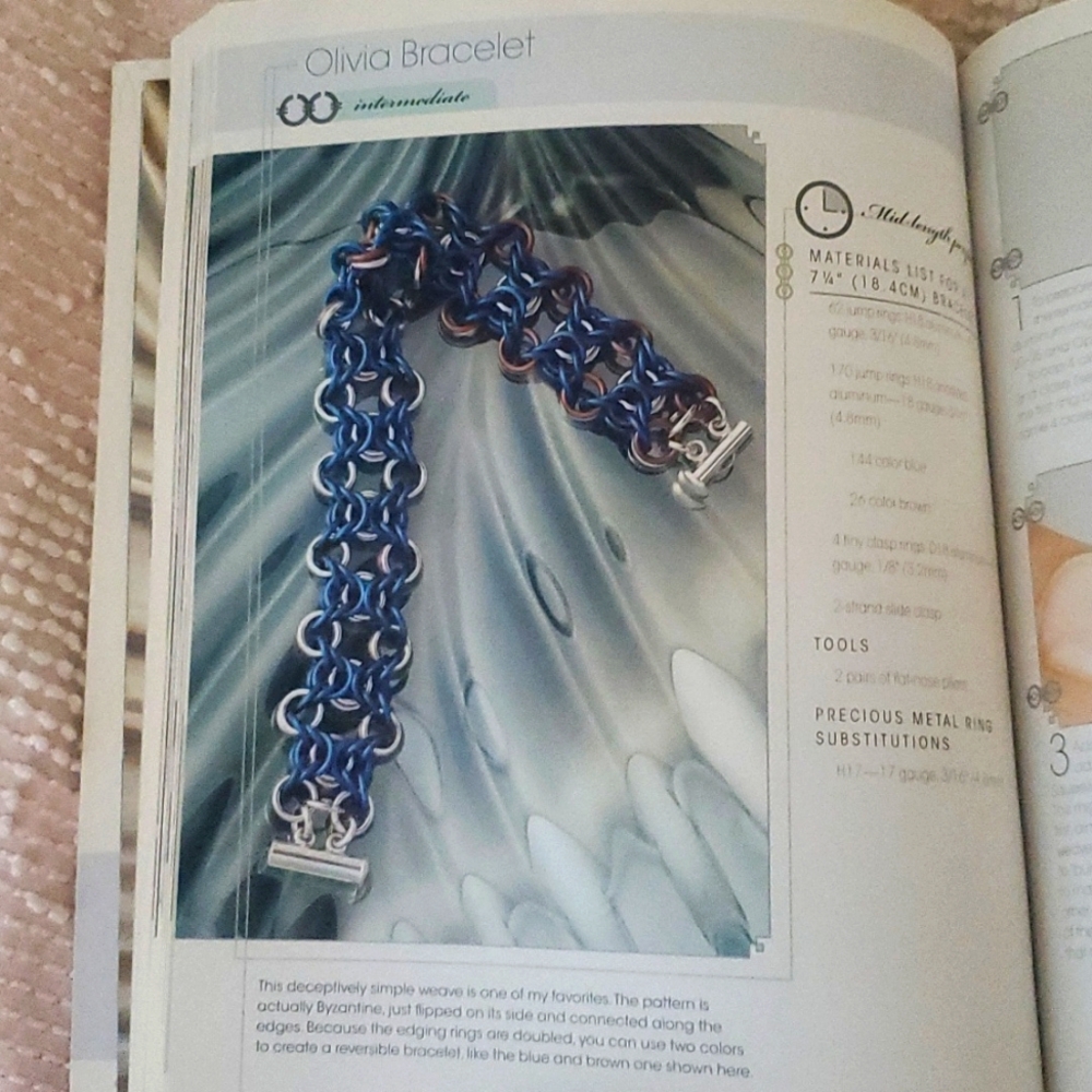 Chained Diy Jewlery Book with 144 pages - Picture 8 of 9